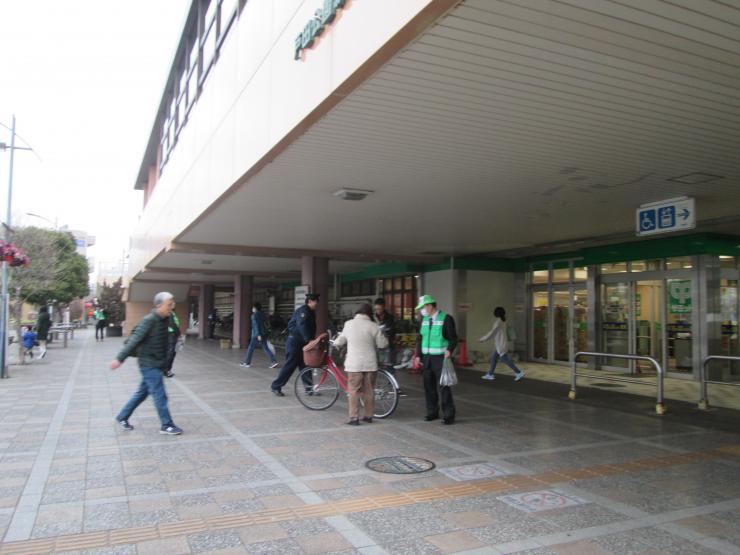戸田公園駅前キャンペーン風景4