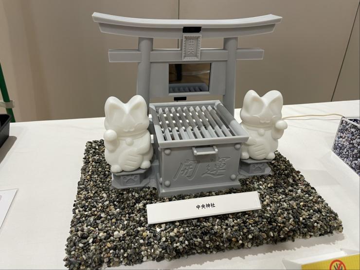 中央高等技術専門校が製作した「中央神社」