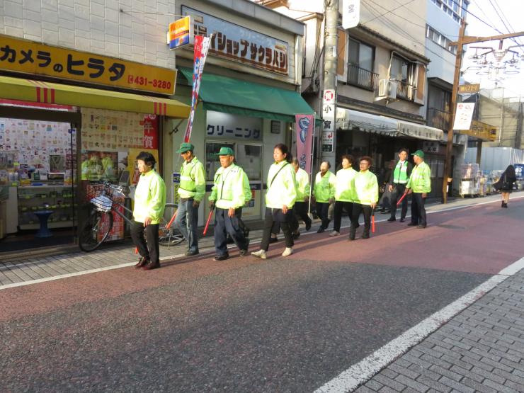 蕨市中央3丁目旭町会わが町防犯隊活動風景