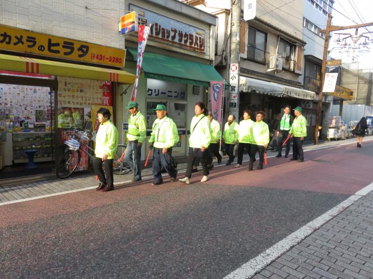 蕨市中央3丁目旭町会わが町防犯隊活動風景