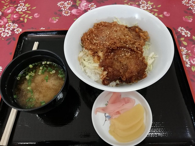 興雲閣しいたけ丼