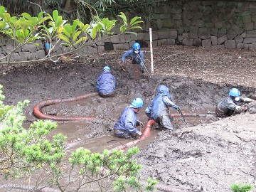 困難な浚渫作業