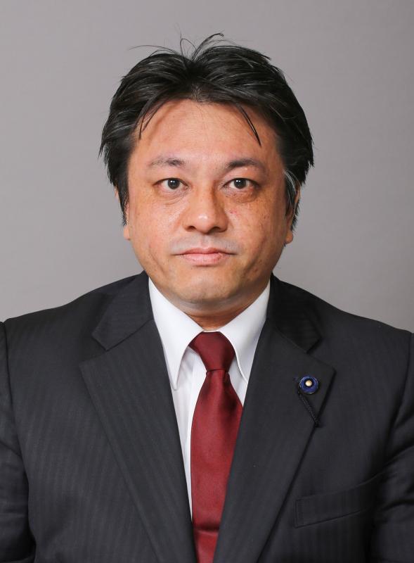 井上航議員の写真