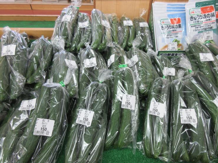 JAほくさい羽生農産物直売所での販売の様子