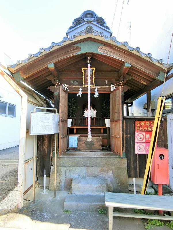 市神社