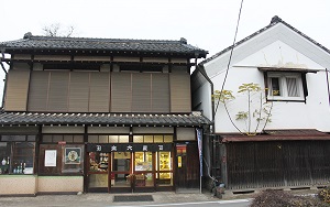 丸山酒造建物