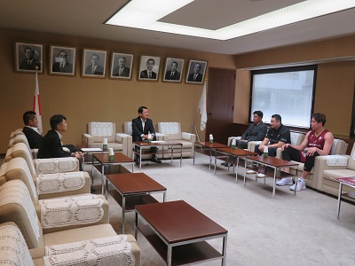 写真：歓談の様子