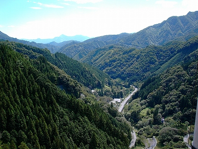 志賀坂峠の途中からの風景
