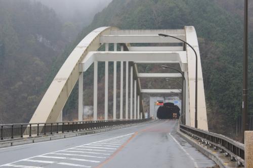 中津川大橋と大峰トンネル