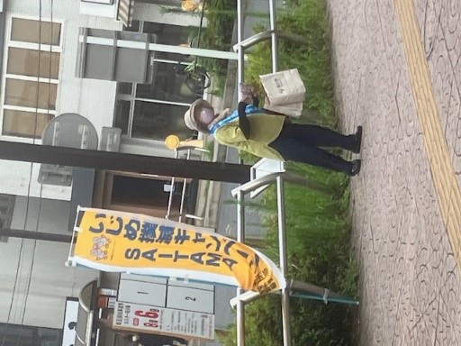 吉川駅でのキャンペーンの様子2