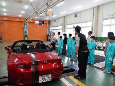 自動車1