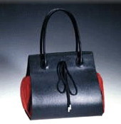 ASOKAブランドのバッグの例1
