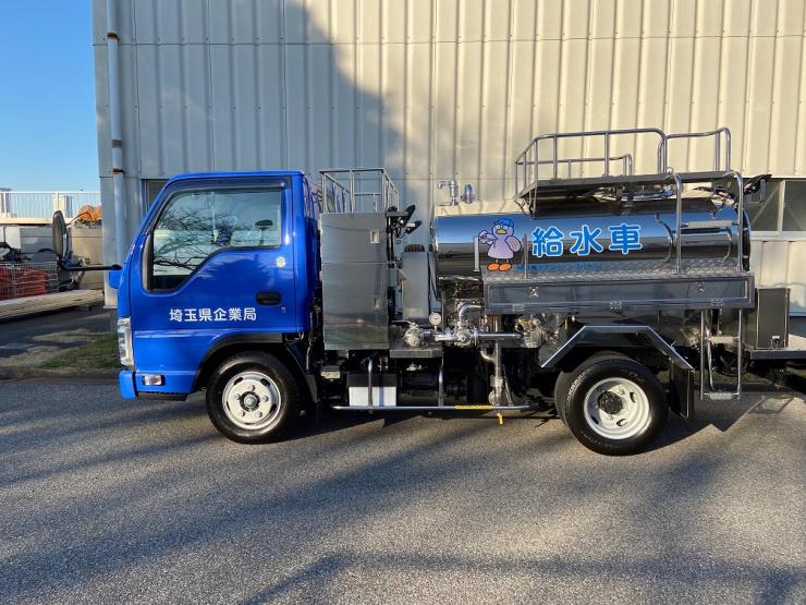 写真：給水車