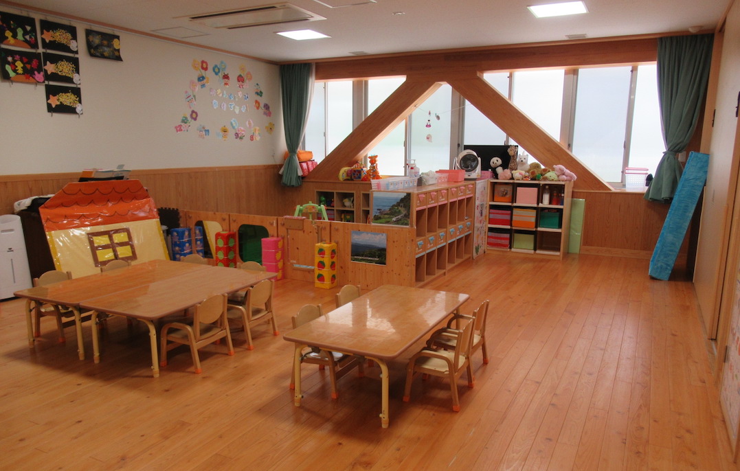 県庁モデル保育所「コバトン保育園」外観