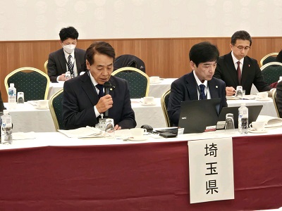 写真：説明する副議長