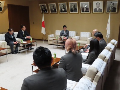 写真：歓談の模様