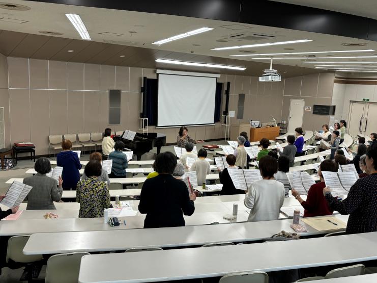 tanosiijyoseikorasu