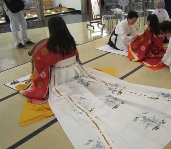 jyuunihitoe