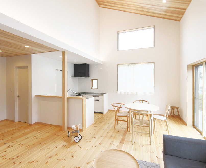 県産木材を使った住宅の事例写真