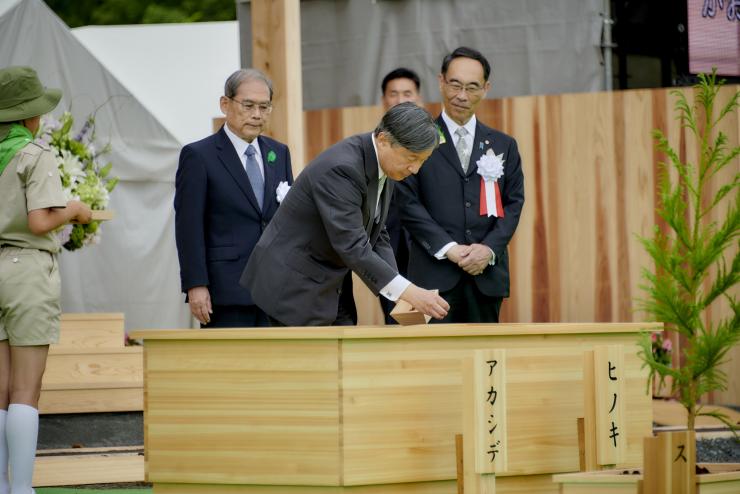 記念式典・お手播き