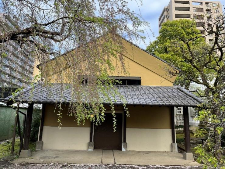 アトリエあずき倉庫（旧青木製餡工場倉庫）01