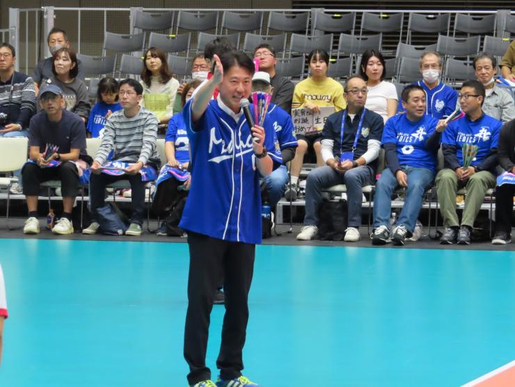 白土幸仁議長の写真