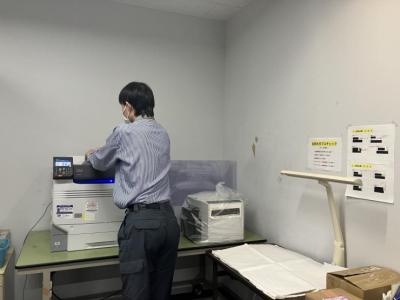 仕事をしている様子