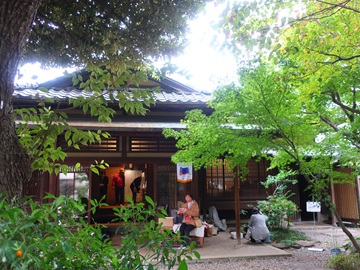 旧安田楠雄邸玄関