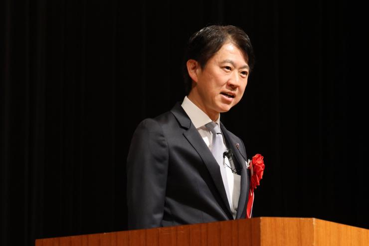 白土幸仁議長の写真