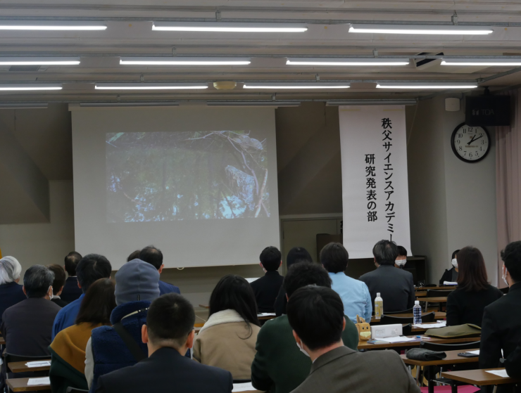 写真：発表1の様子