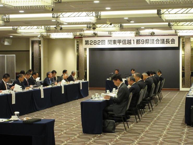 5月11日会議の様子写真