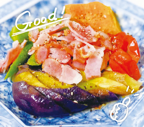 夏野菜とベーコンの温サラダの写真