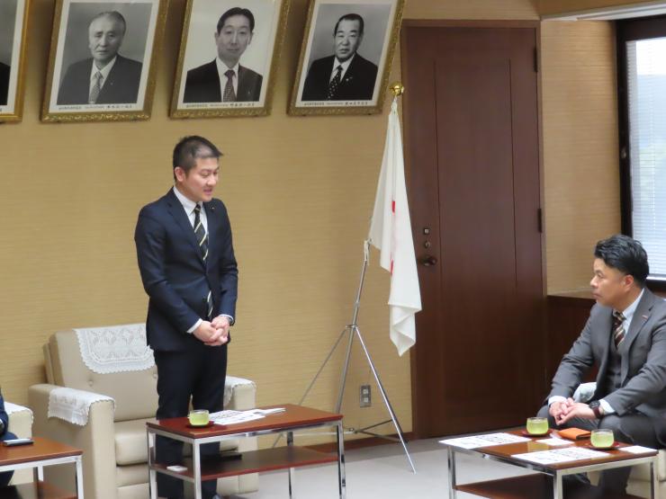 5月20日議長写真