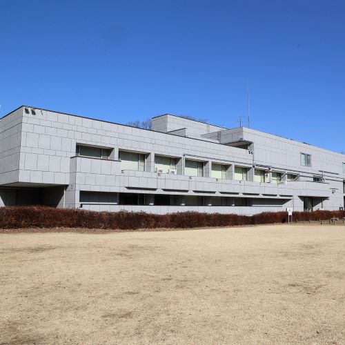 嵐山史跡の博物館の建物の写真
