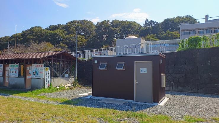 toilet