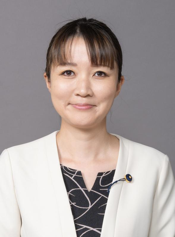 泉津井京子議員の写真