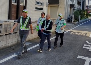 谷原一丁目町会防犯パトロール隊4