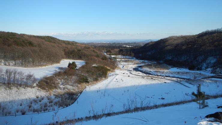 堀川ダム下流の雪景色