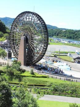 写真：川の博物館の大水車