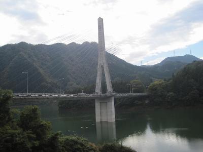 合角漣大橋全景