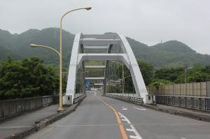 寄居橋のアーチ　正面から