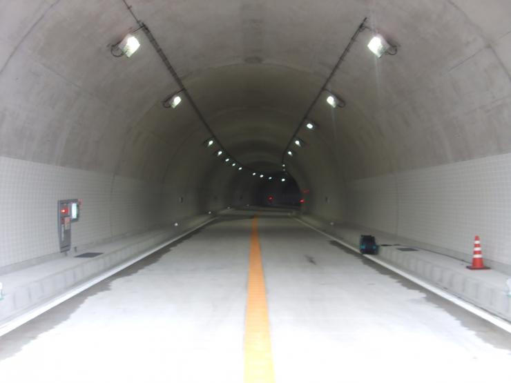 トンネル内部の写真
