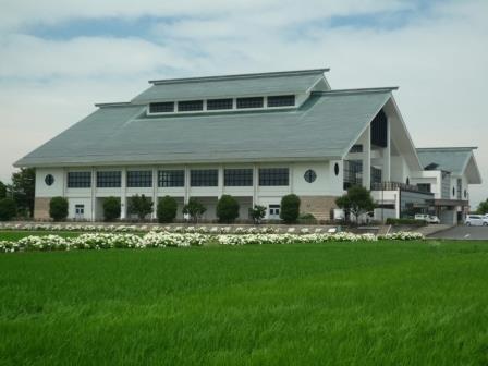 写真：加須市立騎西総合体育館“ふじアリーナ”の外観