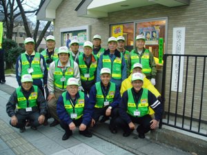 保第二公園防犯活動ステーション運営委員会の皆さん