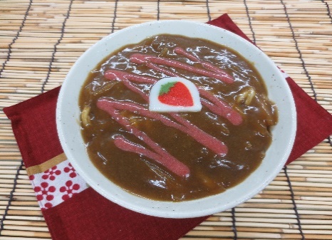 いちごカレーうどんの写真